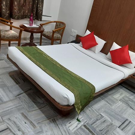 City Palace Hotel होटल सिटी पैलेस Nashik Exterior photo