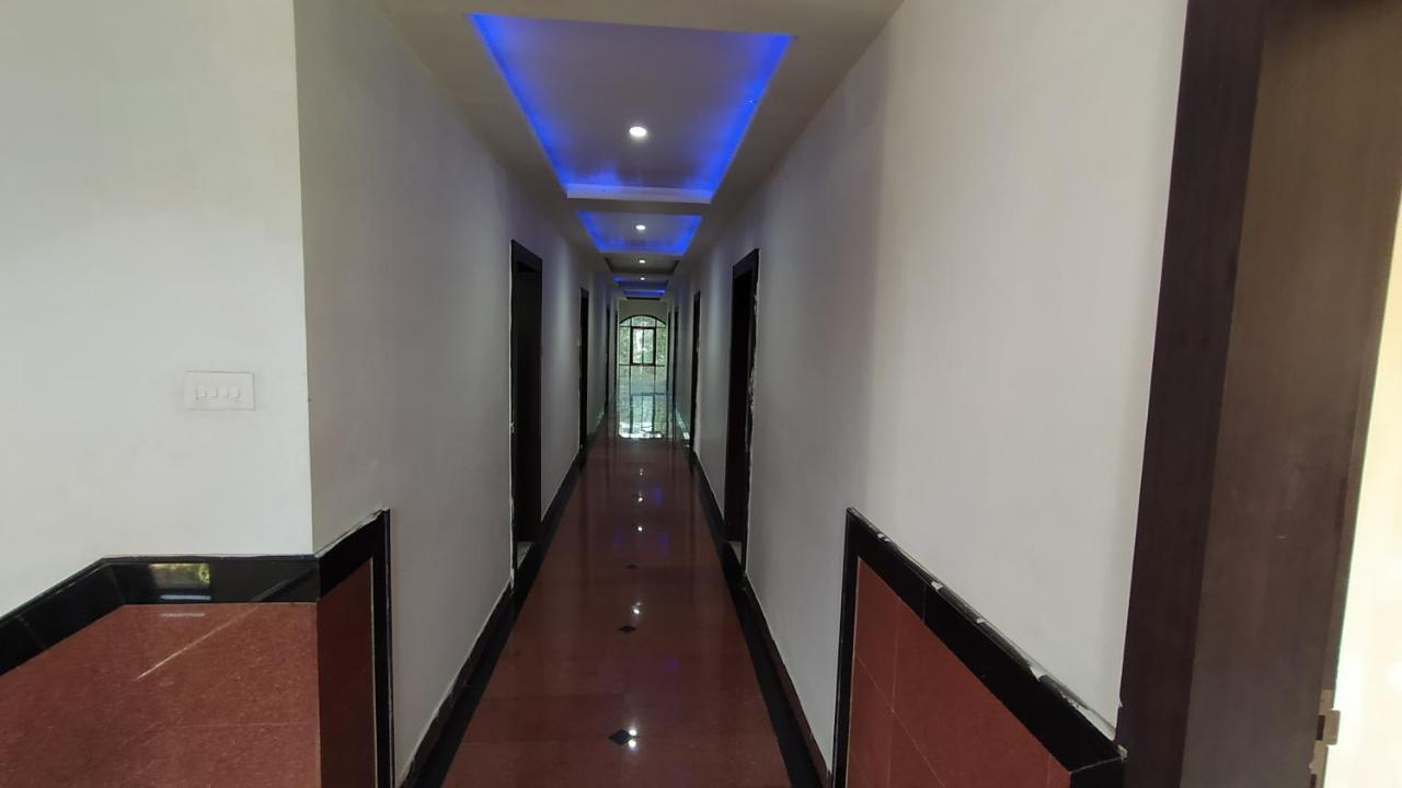 City Palace Hotel होटल सिटी पैलेस Nashik Exterior photo